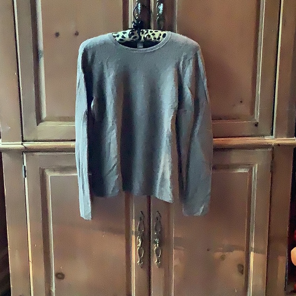 CASHMERE BY CHARTER CLUB. LADIES M TAUPE CASHMERE SWEATER